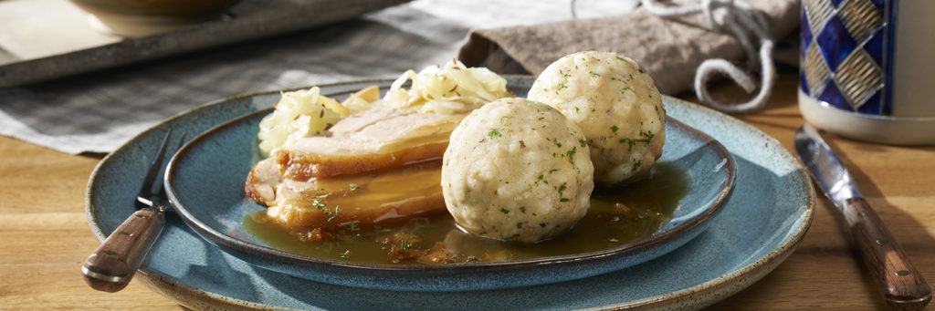 Schweinebraten mit Semmelknödel