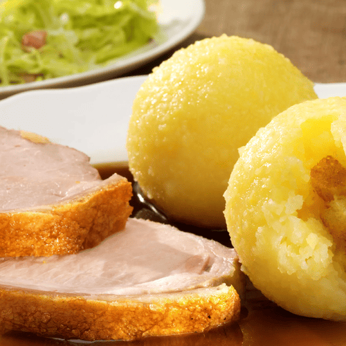 Schweine-Krustenbraten mit Kartoffelknödel