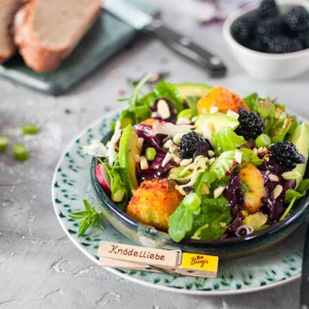 Burgis Sommersalat mit Knödelinos